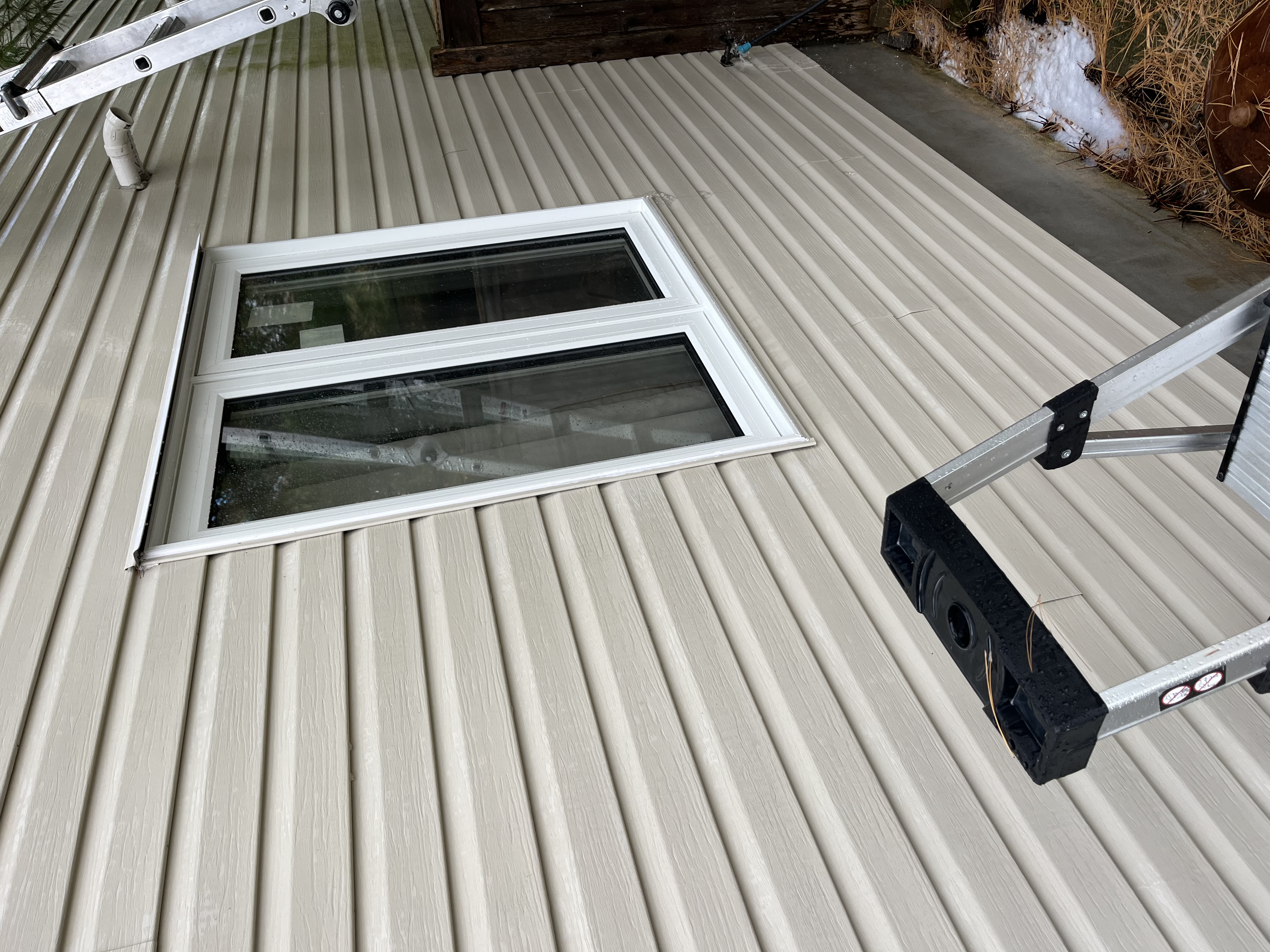 HomeShowers professional siding cleaning in Ottawa